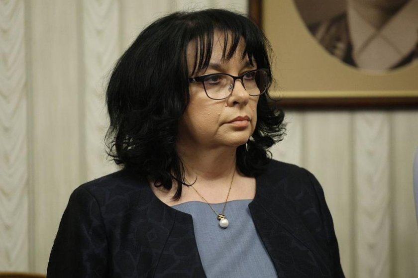 Когато имаш 131 народни представители, няма как да убедиш хората,
