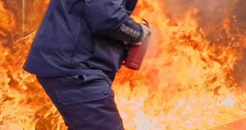 Мъж изгоря в дома си в Садово