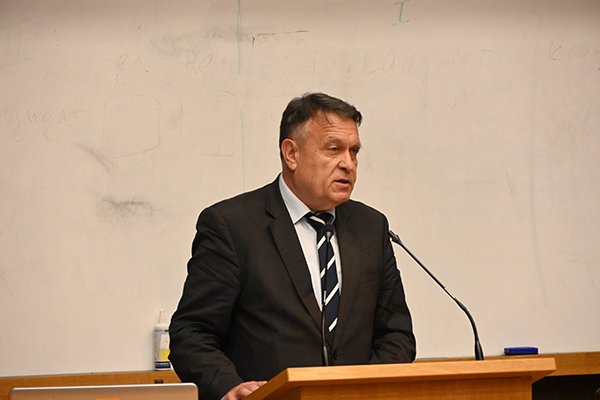 ПРОГРЕСИВНО Е: Идва намаленото поведение в даскало