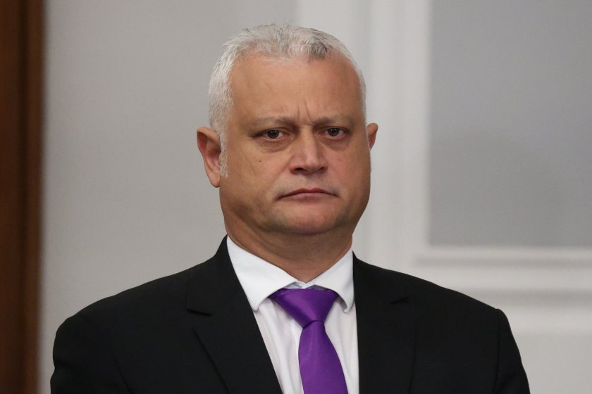 Емил Дечев: Обществото трябва да знае за личния живот на политиците