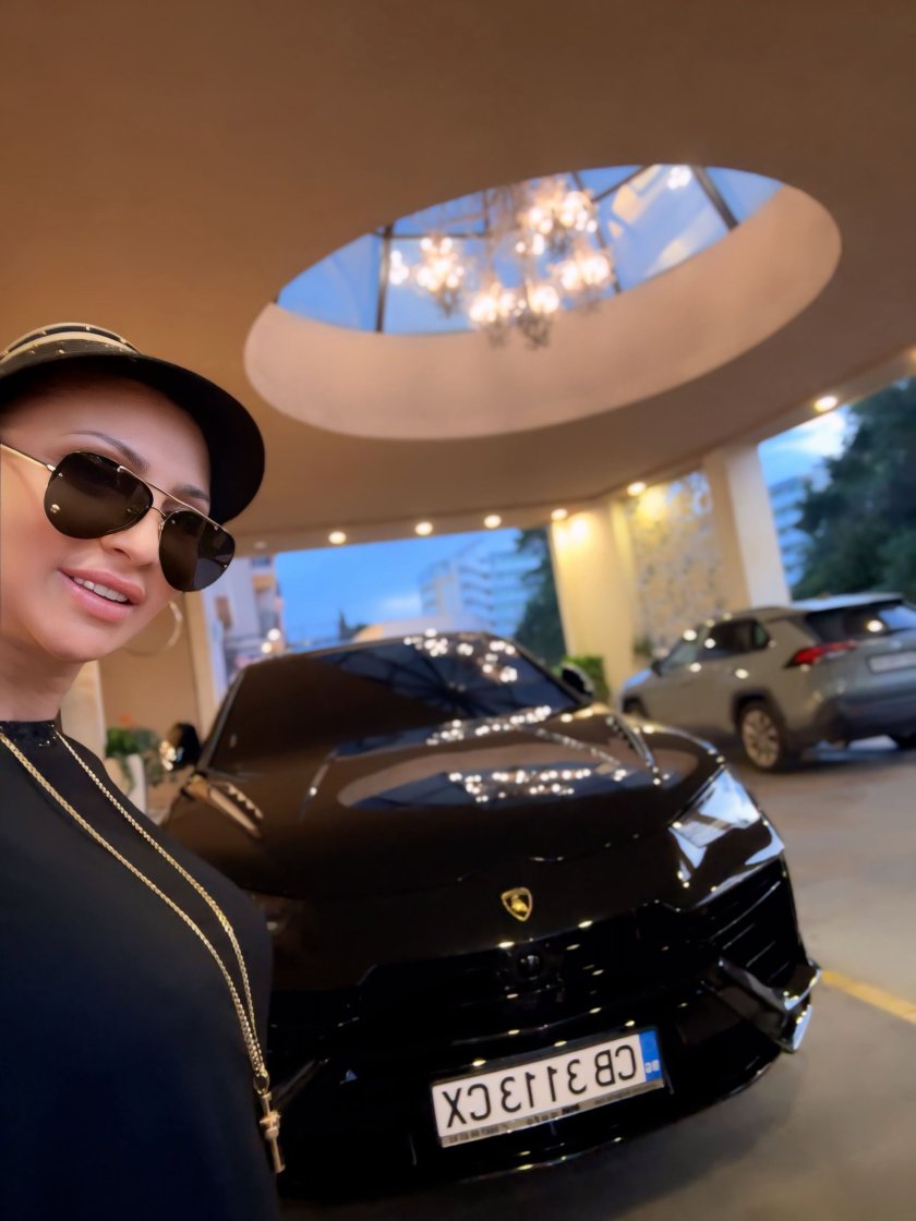 Софи Маринова купи на сина си Лоренцо лъскав Ламборгини Урус,