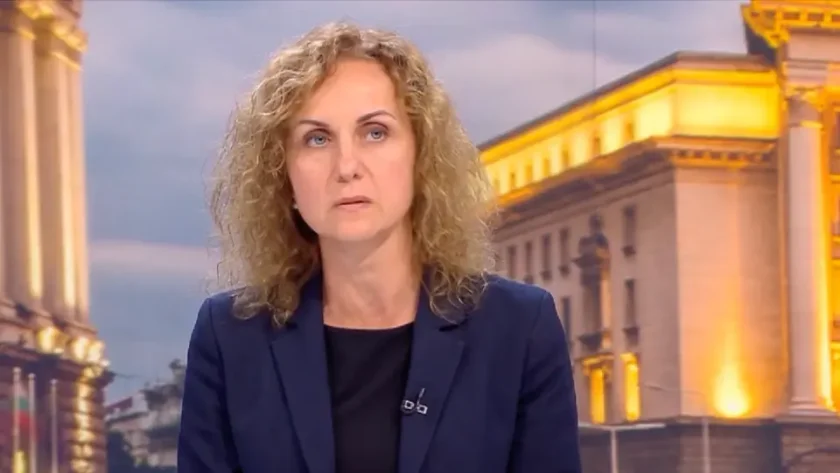 Катя Панева пита: Какво промени позицията на Радев за американските самолети?