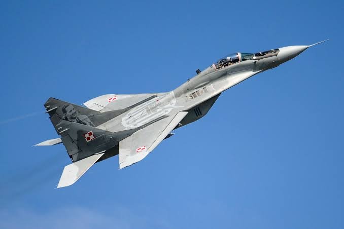 ТИ ДА ВИДИШ: Наддаваме с украинците за полските МиГ-29 
