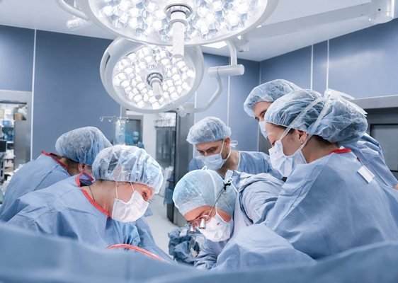 900 българи чакат за трансплантация