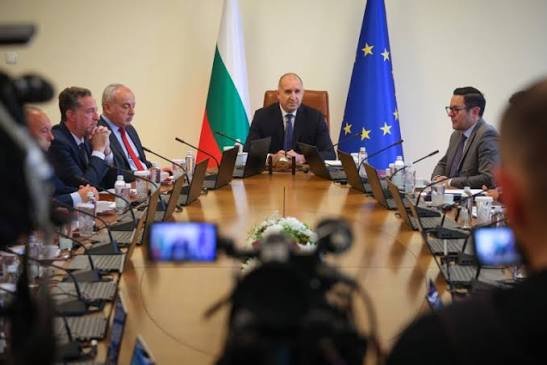 Премиерът: Добре, че сме ние да махнем американските цистерни от София 