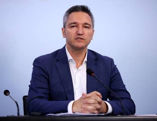 Вигенин: Не ги искахме тези самолети в София, не ги искаме и в "Безмер"!