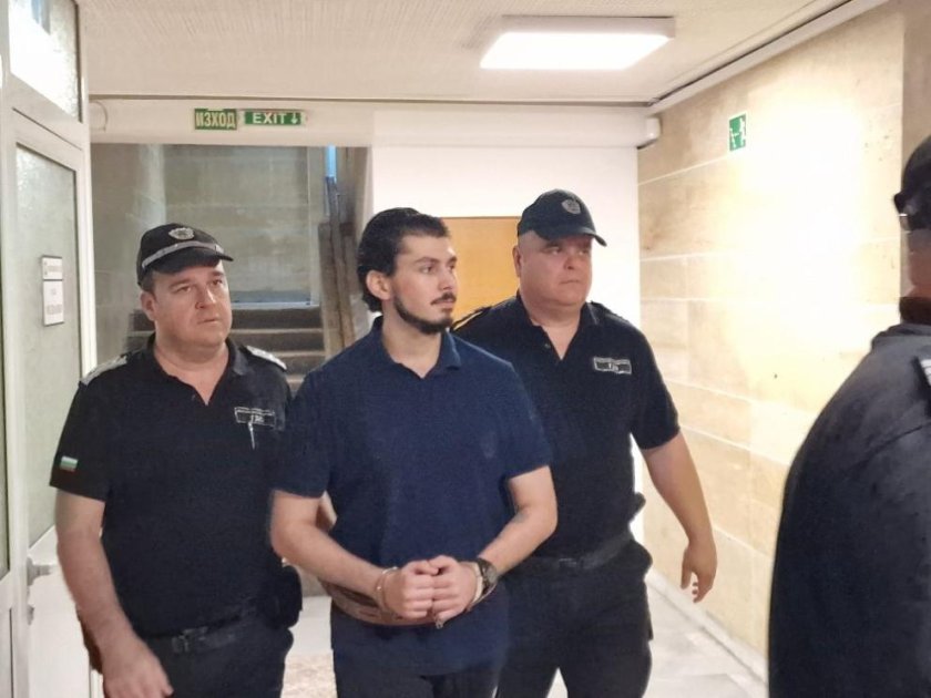 Отложиха делото срещу мъжа, обвинен в жестокото убийство на жена в Първомай
