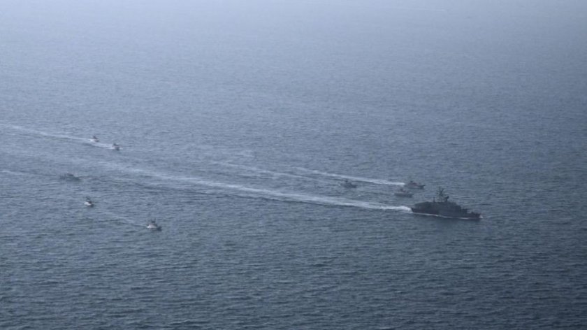 Пореден товарен кораб е бил ударен в Ормузкия проток