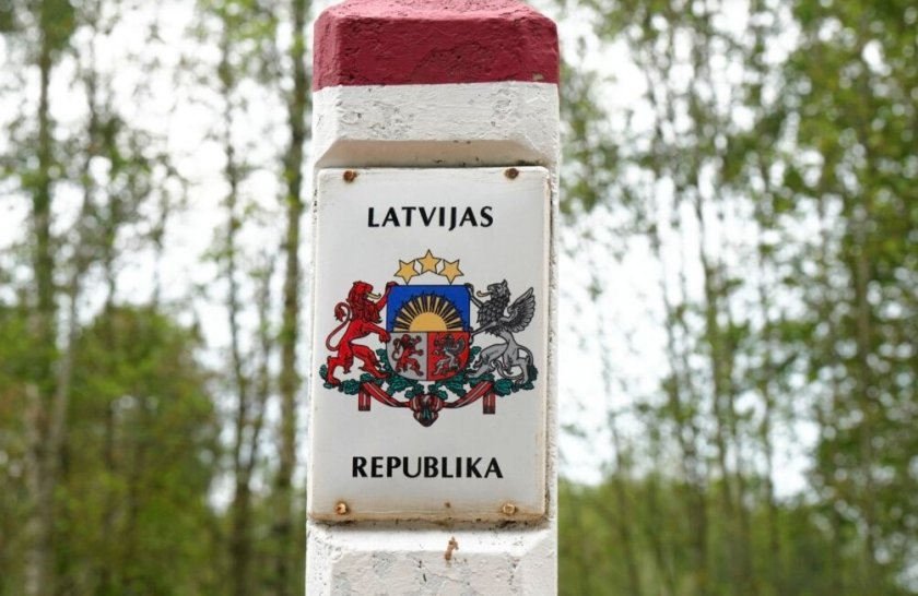 Латвия затвори границата си с Беларус