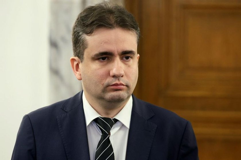 Божанов от ДБ загатна какъв ще е кандидатът им за президент