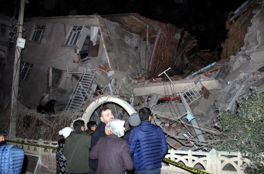 Земетресения разклатиха Турция