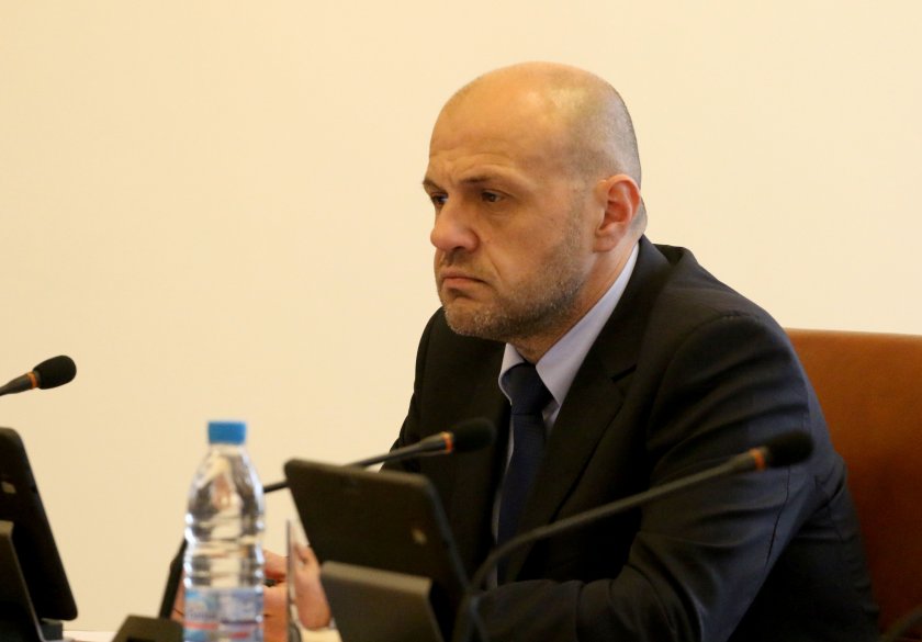 Томислав Дончев бил най-здравият член на кабинета 