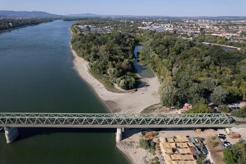 Нивото на река Дунав край Русе остава без промяна