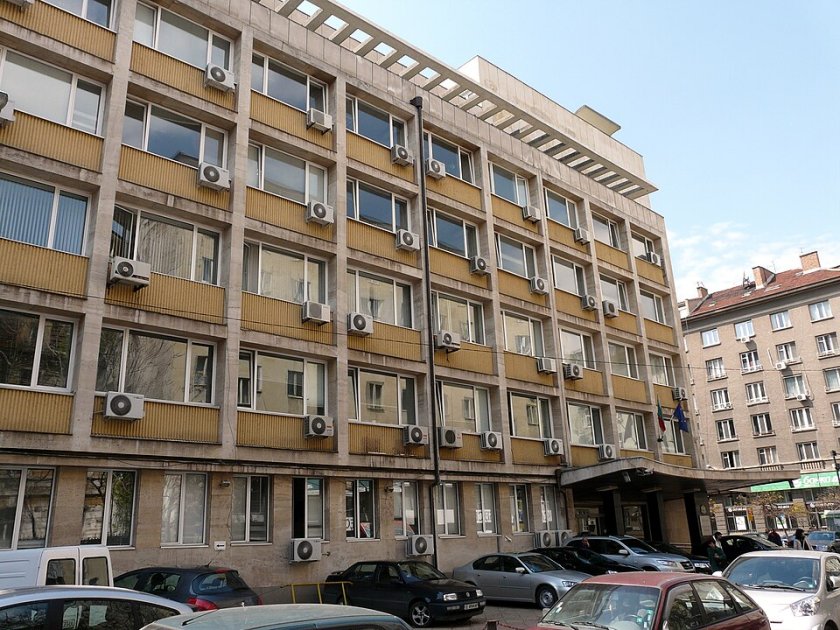 Ето ги съкращенията в администрацията 