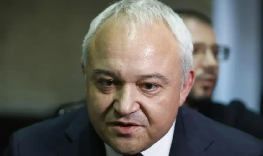 След взрива в &bdquo;ЕМКО&ldquo;: Изгорял е цял склад 