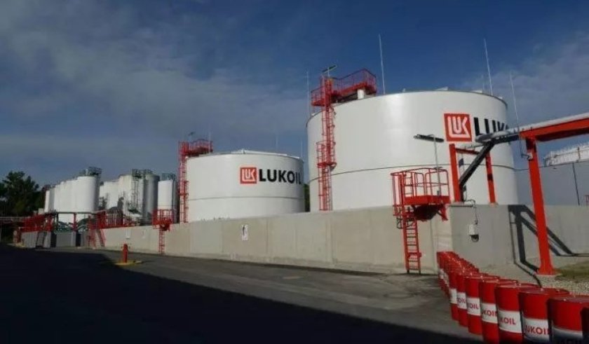 &bdquo;Лукойл&ldquo; очаква поевтиняване на горивата у нас