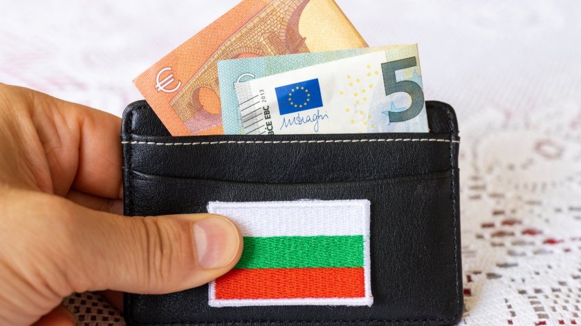 Власт, бизнес и синдикати сглобиха новата формула за МРЗ