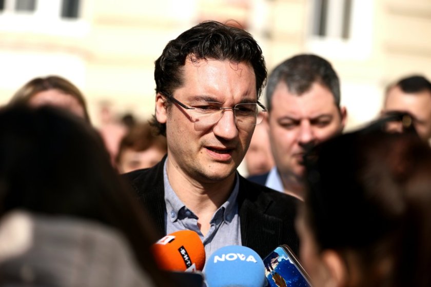 БСП решава на пленум как да помогне на Йотова да победи на изборите 