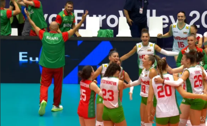 България с летящ старт на ЕвроВолей 2026 след 3:0 срещу Украйна