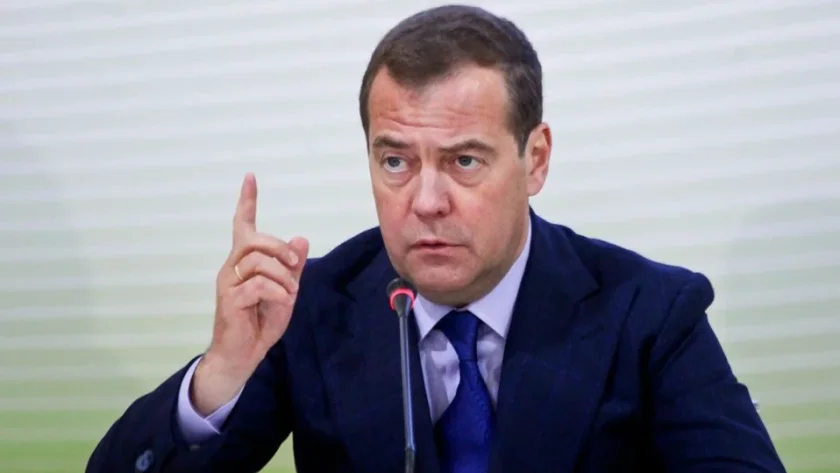 Медведев: Ще победим, ако е рекъл Бог!