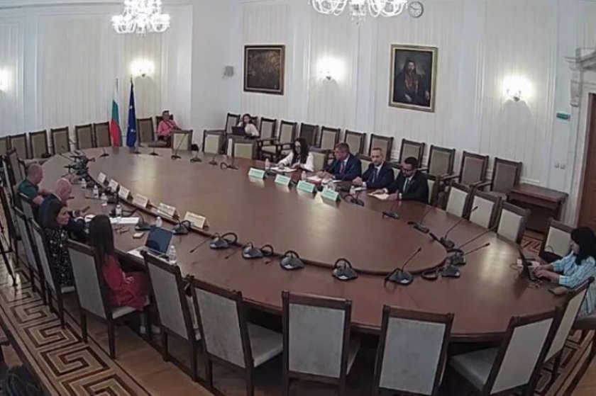 Правната комисия прие по-голяма защита на журналисти от &bdquo;дела шамари&ldquo;