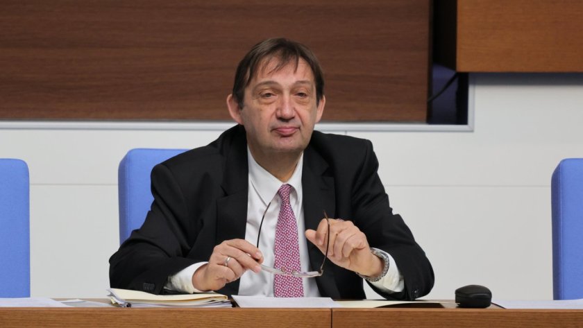 Скандал за АМ "Хемус" в НС: Шишков взриви Нанков с факти за огромни аванси и лъжи, че се строи 