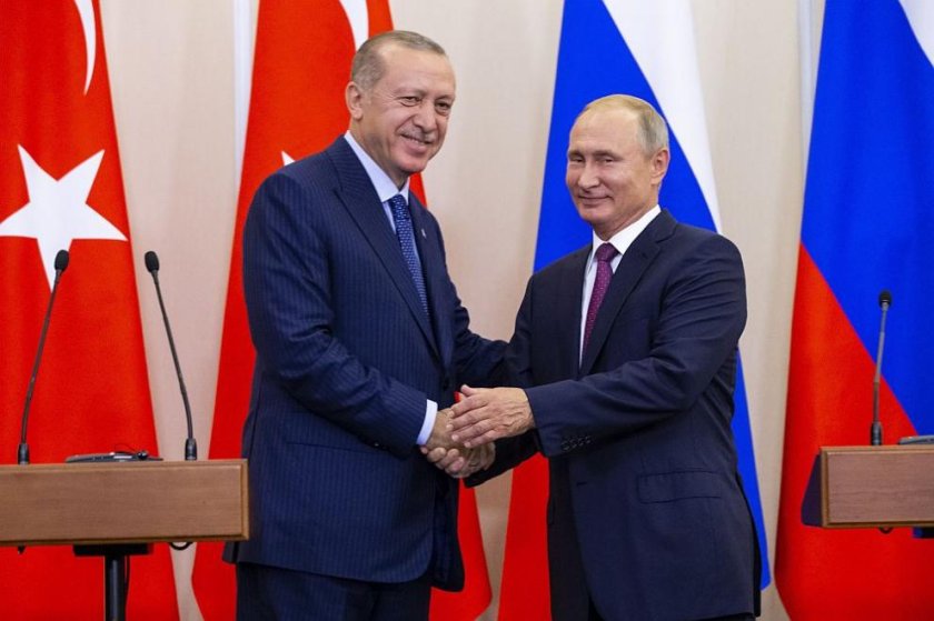 Ердоган вече е в Киргизстан, разговаря с Путин 