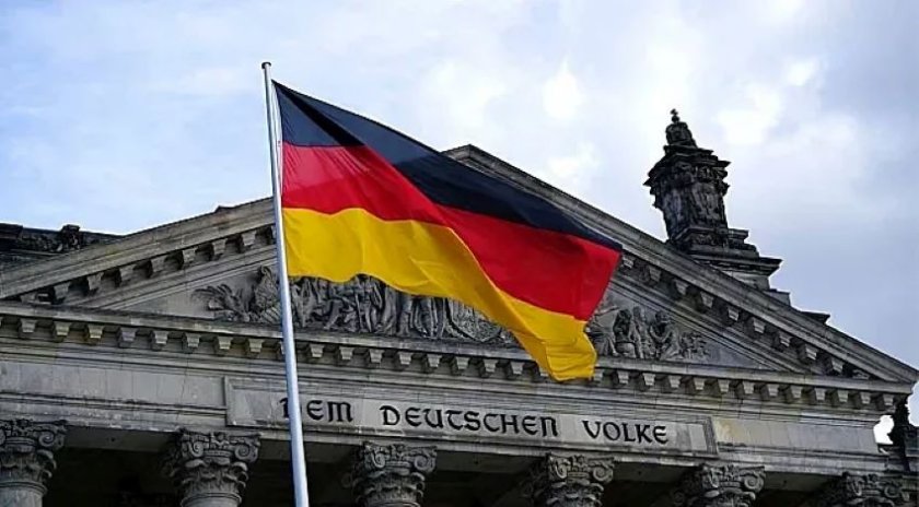 Германия вади червен картон на хиляди българи