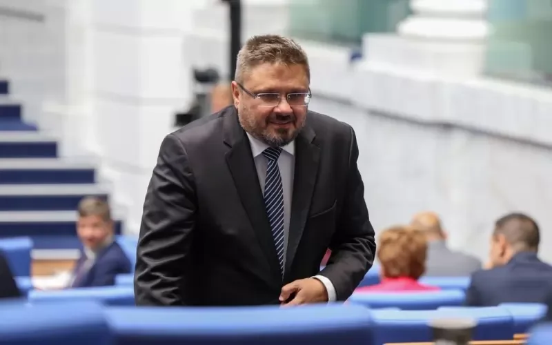ТОП СЛУХ: Вицето на Йотова ще е Вълчев, ама Кирил