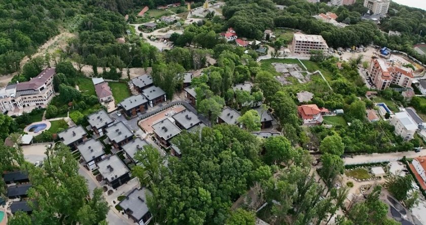 Собственици на имоти в "Баба Алино" искат спешна среща с кмета