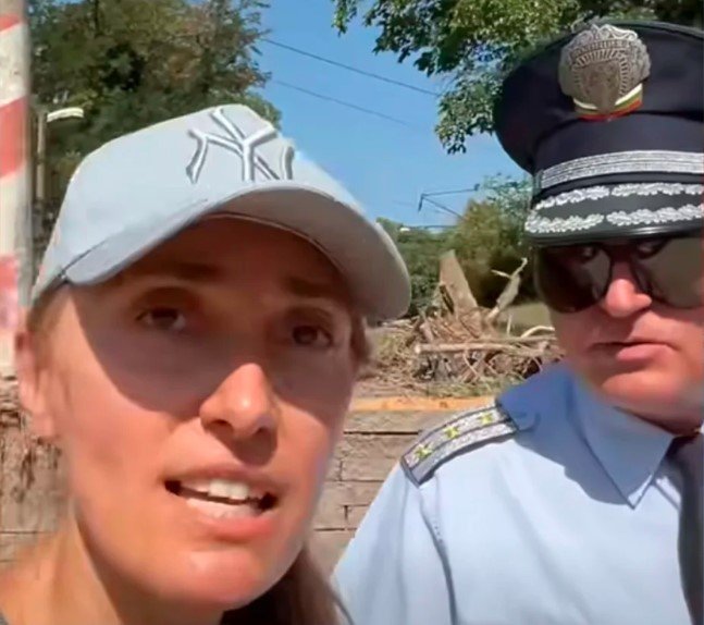 Активистката от Струмяни отвръща на удара, ще съди Демерджиев