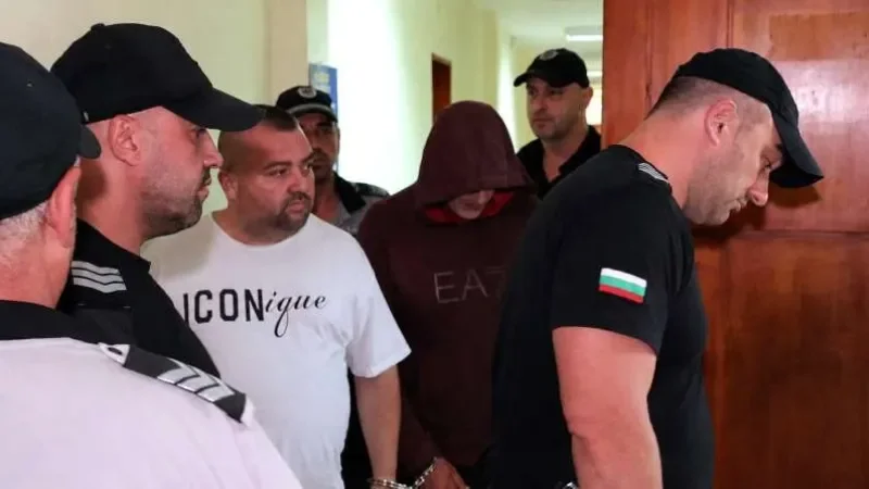 Кръчмарят Стамат и аверът му остават в ареста за канабиса за над 1 млн. евро 