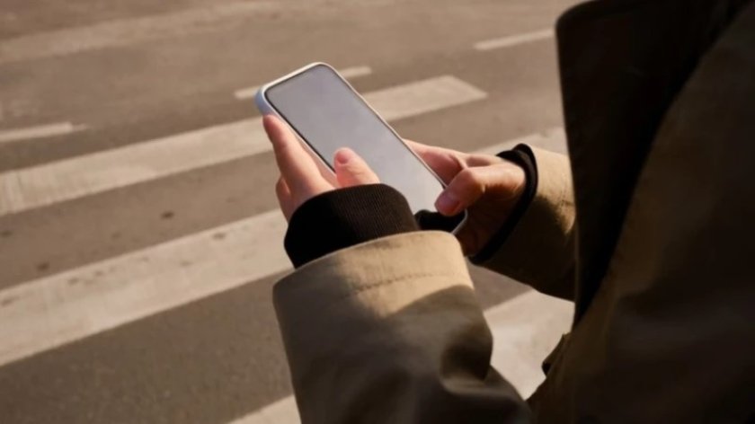 Забраняват телефоните на пешеходните пътеки в Силистра
