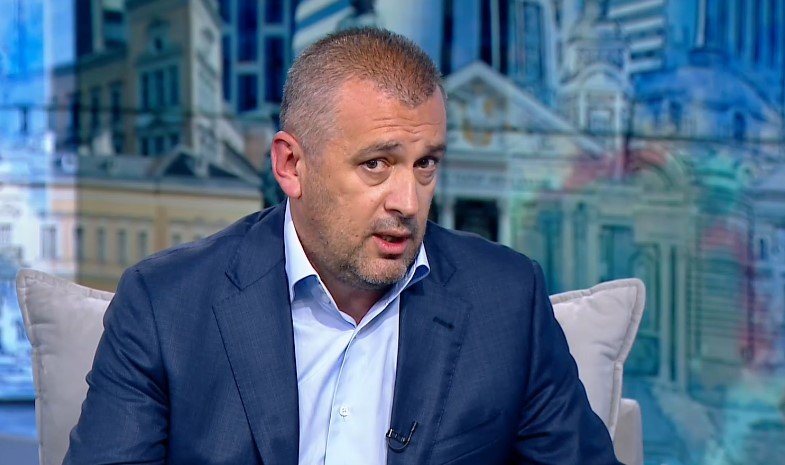 Министърът на транспорта: Ние трябва да управляваме безопасността, не тя нас