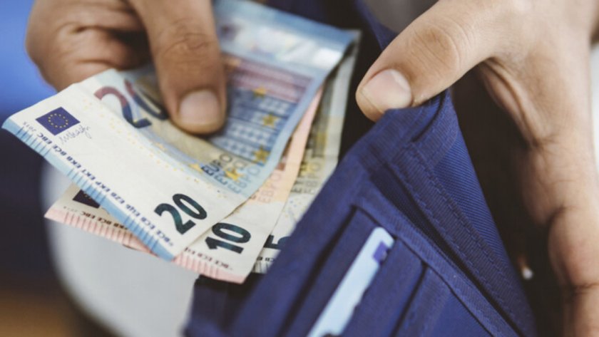Предлагат минималната заплата да е 50% от средната