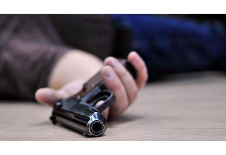 Мъж се гръмна във Врачанско, борят се за живота му