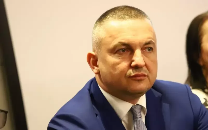 Иван Портних изчезна, отложиха делото му за октомври 