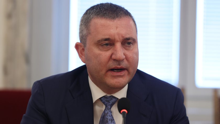 Горанов призна: Да, давал съм под наем помещение на пътна фирма. Е,и?