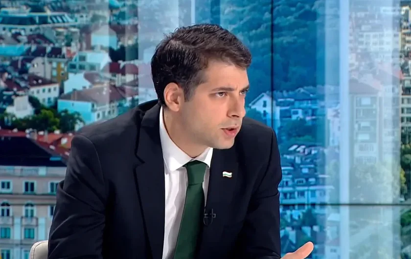Пеканов: Целта ни е да свалим дефицита под 3%