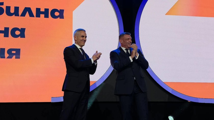 Гюров: България има нужда от президент, който да защитава интереса на гражданите (СНИМКИ) 