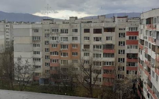 Жилище в София за под 2 бона на квадрат? Само панелка в "Обеля" и "Люлин"