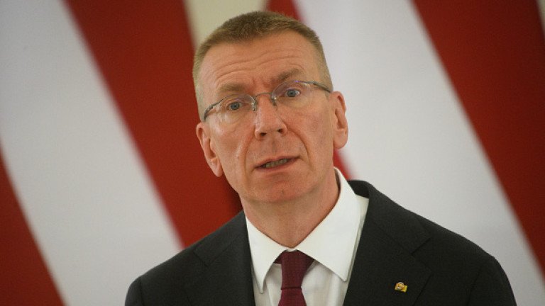 Латвия готова да приеме ядрено оръжие на своя територия