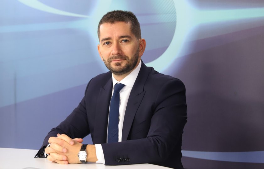 Слави Василев съвсем изпличка: Заслугата за Самуил е на Жан Виденов и Людмила Живкова!