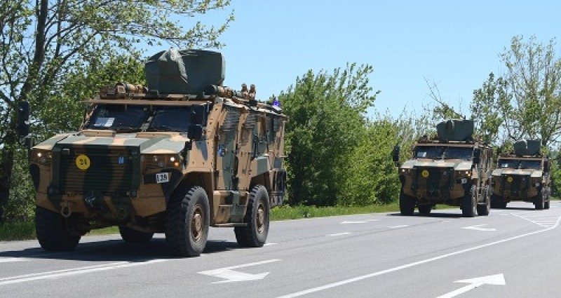 Турска военна техника преминава през България