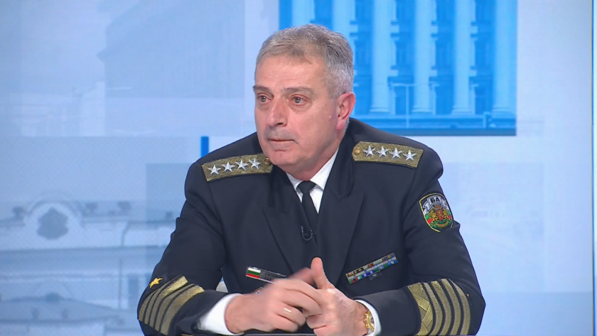 Адм. Емил Ефтимов: Атаката е била от въздушни и морски безпилотни дронове