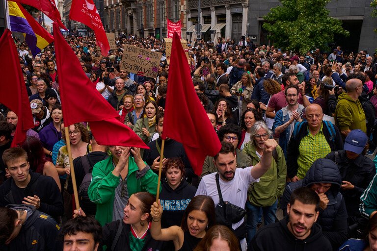 Масови протести затвориха центъра на Мадрид