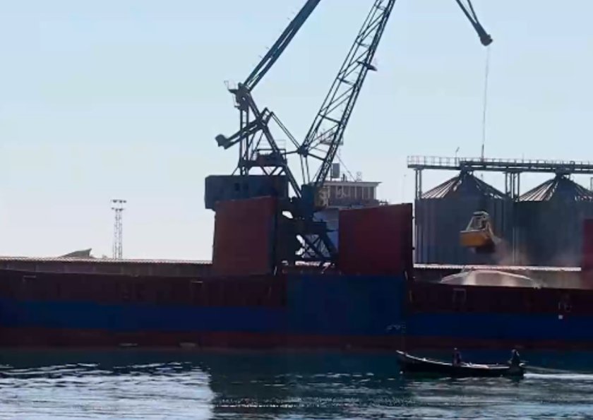 След ударите с дронове в Черно море: Компании отказват превози до България