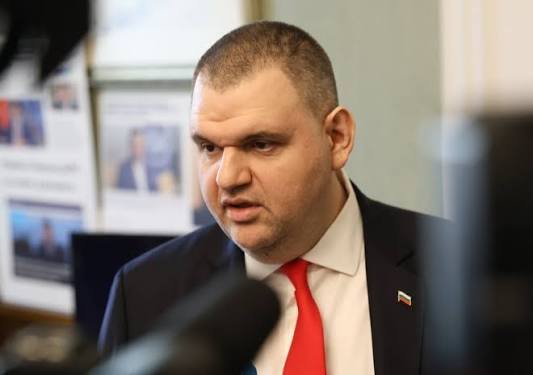 Пеевски: Демерджиев се заиграва със страховете на хората