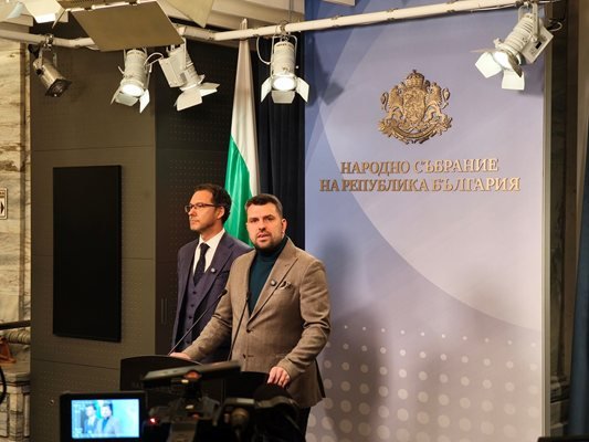 Георг Георгиев за срещата Радев-Митрофанова: Посланикът не е равен на премиера