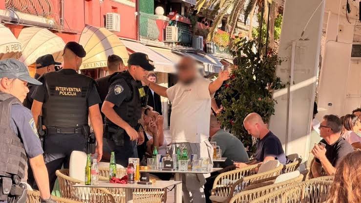 Полицията задържа пет дузини фенове в Хърватия
